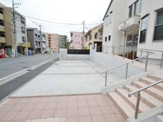 建物前の外構  