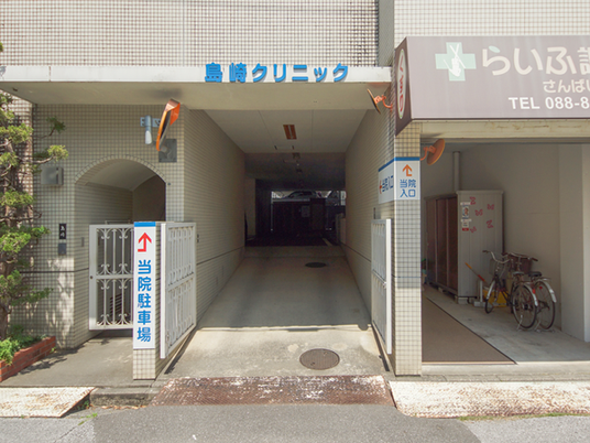 建物の入口  
