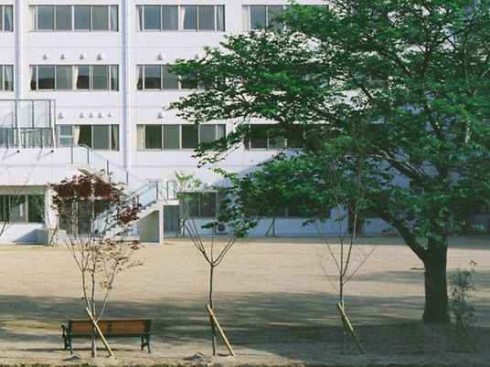中庭のある建物外観  