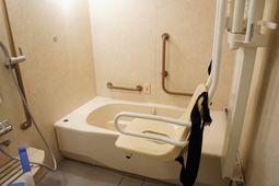 バリアフリー浴室設備