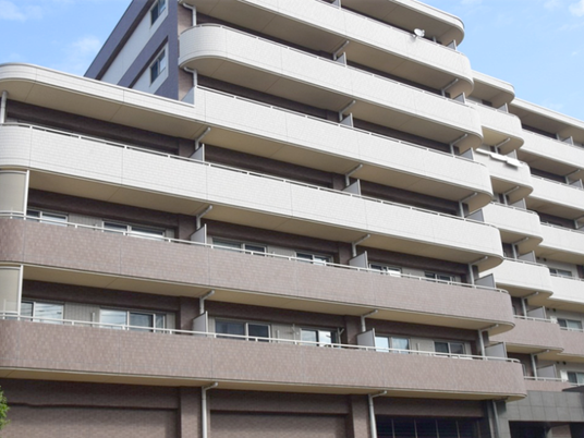 外観の建物正面  