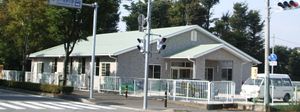 広い外観の建物