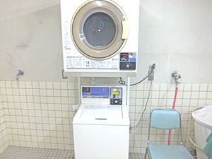 コインランドリー  