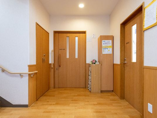 静かな廊下の一角