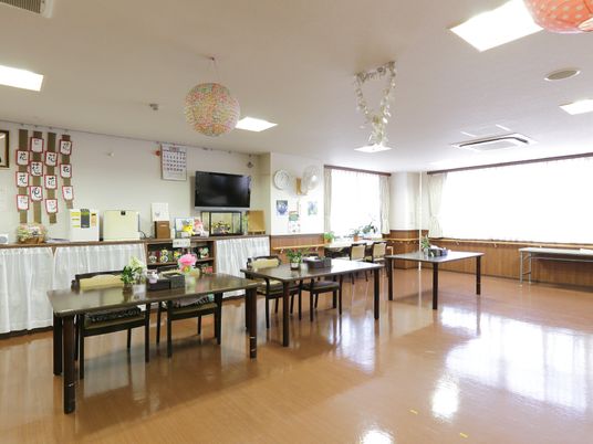 和やかな雰囲気の食堂