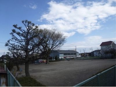 開放感ある施設の外観
