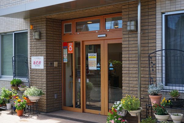 温もりあるエントランス