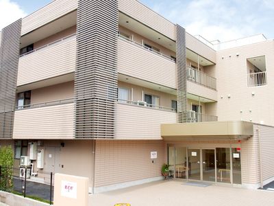 モダンなデザインの外観