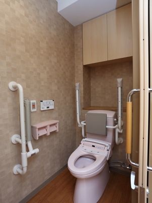 バリアフリーのトイレ設備