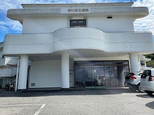 病院の外観  