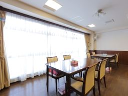 明るい食堂