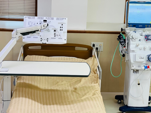 機器付きの居室ベッド  