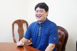 笑顔のスタッフ