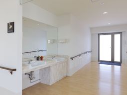 清潔な洗面所空間