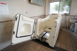 バリアフリー浴室設備