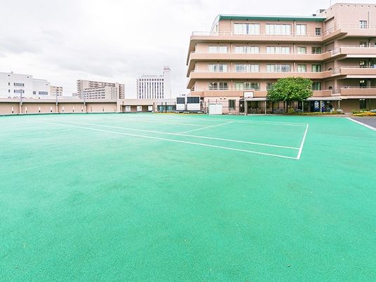 広い屋上の運動スペース  