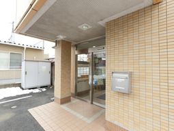 エントランス正面の風景
