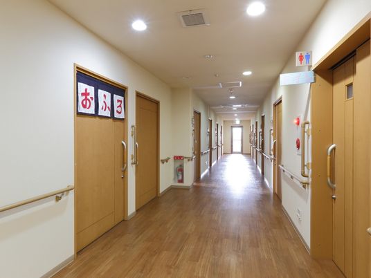 清潔な廊下の風景