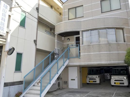 建物外観の駐車場  