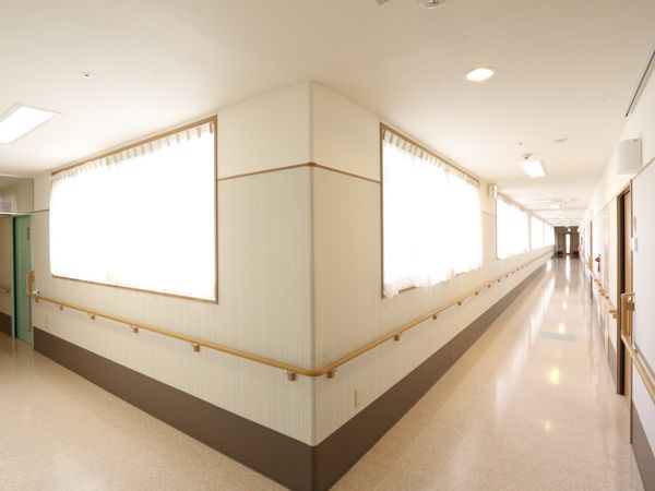 清潔な廊下の光景
