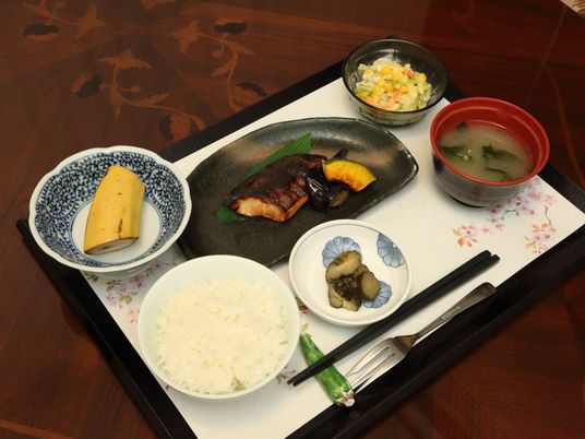 和食の食事セット