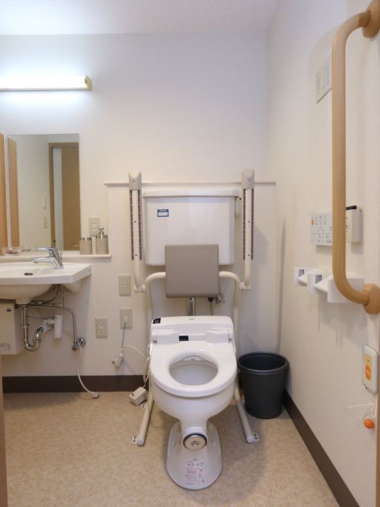 バリアフリーのトイレ設備