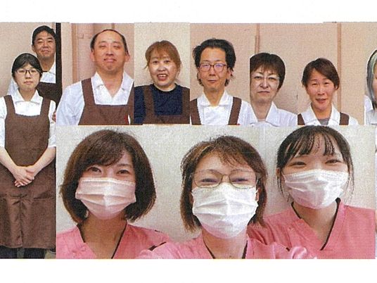 介護職員の集合スタッフイメージ  