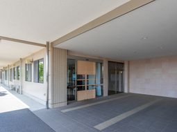 広々としたエントランス