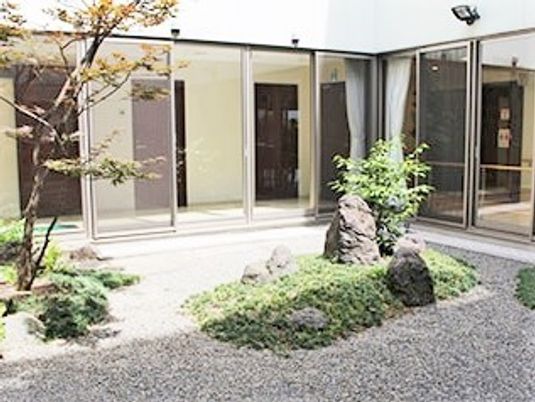 和風の美しい中庭