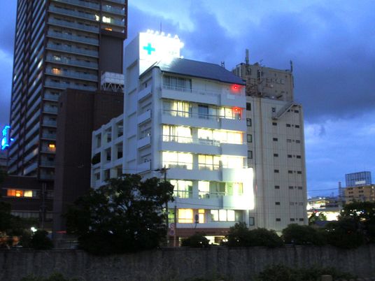 夜景の建物外観  