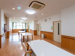 広々としたダイニングルーム