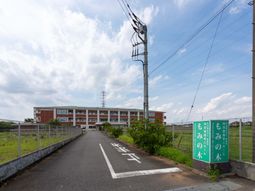 施設の外観