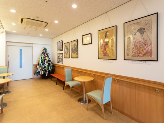 和風の装飾が施された廊下