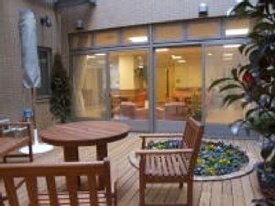 花と木のテラス