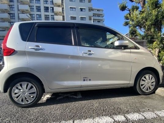 送迎車の外観  