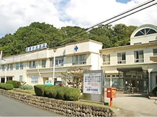 明るい外観の建物  