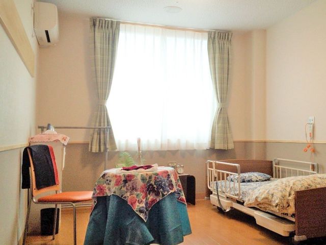 居室の一角 居室 自然光が入る居室は、落ち着いた雰囲気で、快適に過ごせます。