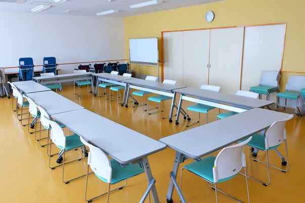 明るい多目的室