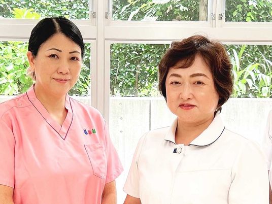 スタッフ2人の記念撮影  