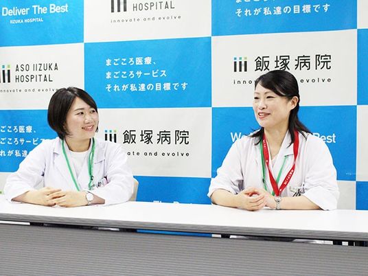 スタッフの対談机  
