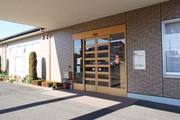 エントランスの外観