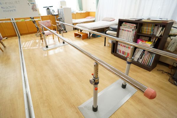 歩行訓練用の手すり設置室