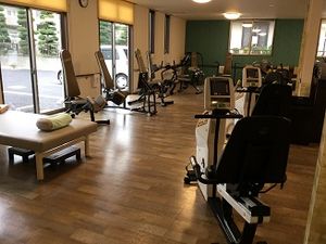 トレーニング設備の部屋