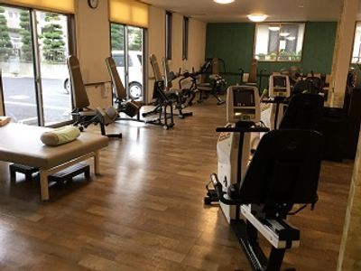 トレーニング設備の部屋