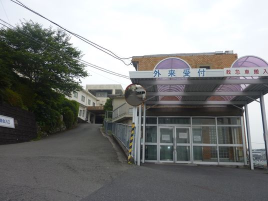 緩やかな坂の入口  