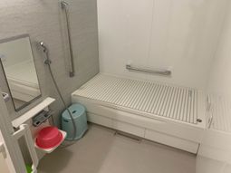 ユニットバスの浴室