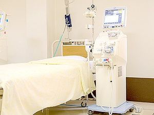 透析室のベッド  