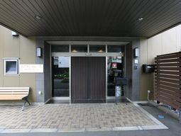 エントランスの静かな風景