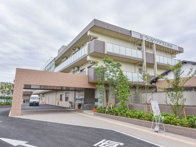 モダンな外観の建物