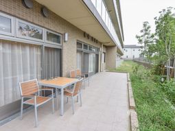 広々テラス付き居住空間